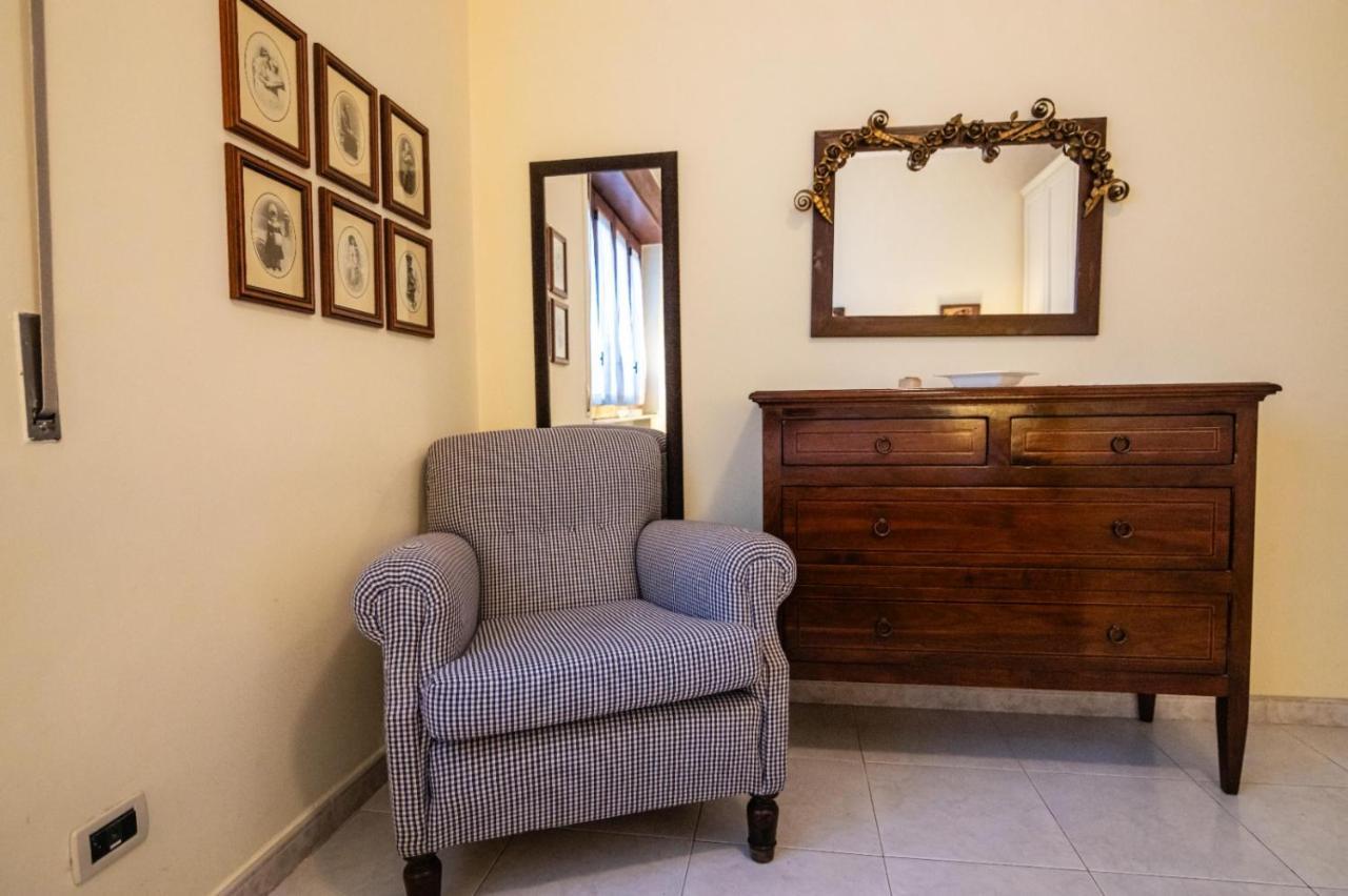 Courrier-House Apartment Aci Castello Exterior photo